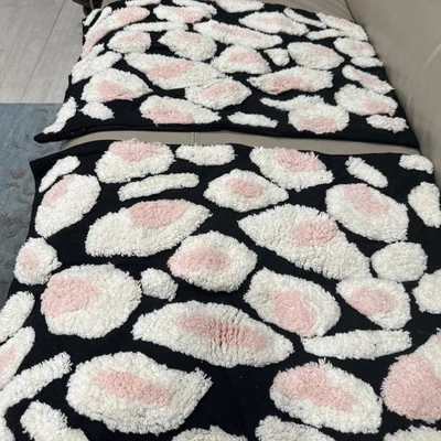 Funda Almohada Lumbar Beddys Ballet Rosa Safari Negro Rosa/Blanco Chenilla 23 X 17 Foto 1 de 4