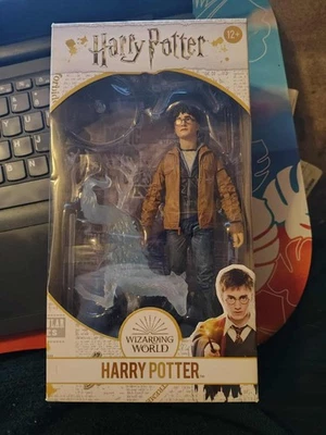 Figura de acción de Harry Potter Mundo Mágico (2019) McFarlane Toys figura suelta Foto 1 de 2