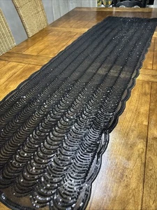 ANTICO scialle da lutto nero paillettes pizzo chantilly velo funebre VINTAGE 72x22 - Foto 1 di 5