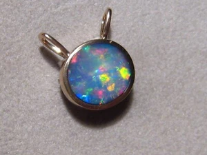Opal  Pendant , Solid 14 k  Yellow  Gold - Picture 1 of 10