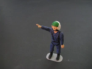 Figura Pilot 03 de pie 1:24 resina - Imagen 1 de 1