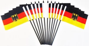 12 Stück 4x6 in Deutschland mit Adler kleiner Miniatur Stock Schreibtisch & kleinen Tischfahnen - Bild 1 von 1