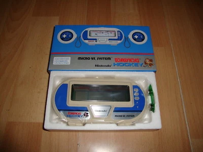 DONKEY KONG HOCKEY NINTENDO GAME & WATCH DEL AÑO 1984 EN SU ORIGINAL CAJA NUEVA - Immagine 1 di 2