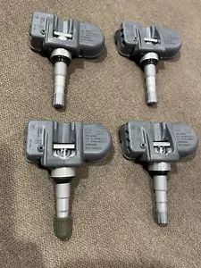 Schrader TPMS Tire Pressure Sensor 56029400AE (Set of 4) Like New, Never Used - Picture 1 of 4