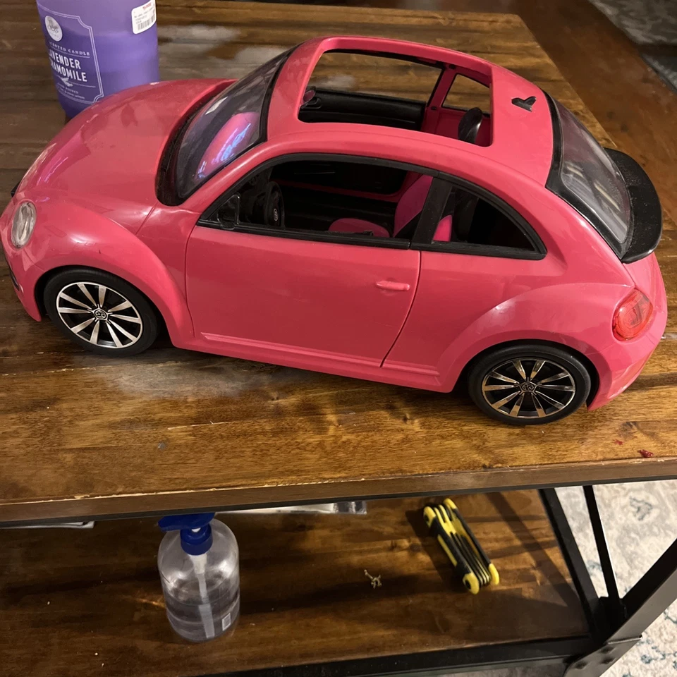 2013 芭比大众大众甲壳虫粉红色可转换玩具汽车美泰娃娃 — 第 1/4 张图片