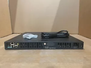 Cisco ISR4331-SEC/K9 No Clock Bug w/ Rack Kit and Cable - Picture 1 of 2