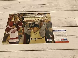Foto firmada por Scotty Bowman de Detroit Red Wings 8x10 PSA/ADN autografiada b - Imagen 1 de 1