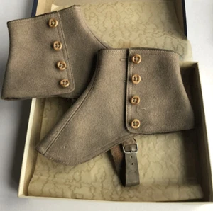 Antique Clarks Wool Spats with Original Box / Buttons/ Leather Straps Size 10 - Picture 1 of 11