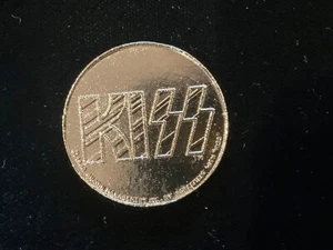 Vintage 1980 KISS Coin from Australia Unmasked Tour - Eric Carr Ace Gene Paul - Picture 1 of 4