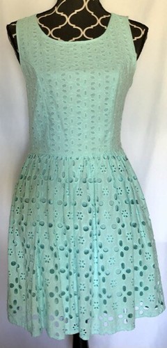Foto 1 di 9