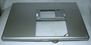 Apple 15 " Macbook Pro A1260 Fondo Custodia 620-4355 Argento Colore Usato Ha - Foto 1 di 3