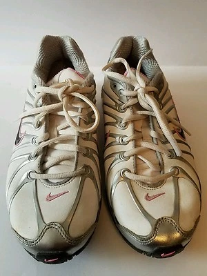 Nike Air Max Niñas Talla 4.5Y Rosa/Negro/Blanco y Gris Zapatos Foto 1 de 4