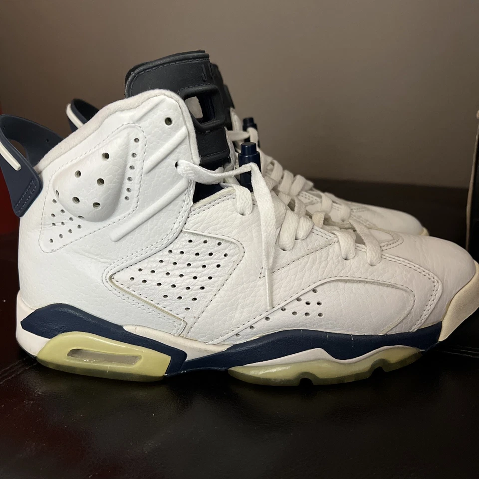 Talla 8 - Air Jordan 6 Retro 2000 Midnight Navy Foto 1 de 4