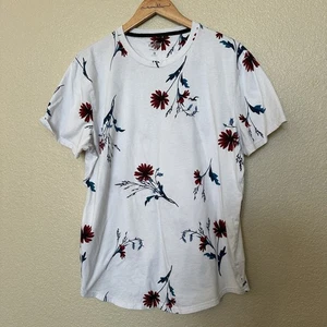 Hollister Herren T-Shirt rosa rot Blumen geschwungener Saum Größe XL - Bild 1 von 4
