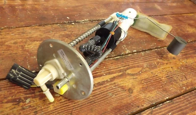 08 Victory Vision 106 GAS FUEL PUMP ASSEMBLY 2521030 - Image 1 of 3