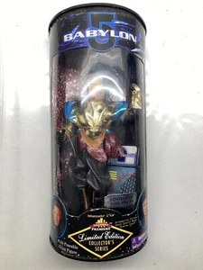 Babylon 5 Ambassador G'Kar Exclusive Premiere 9" Action Figure Limited Edition - Picture 1 of 8