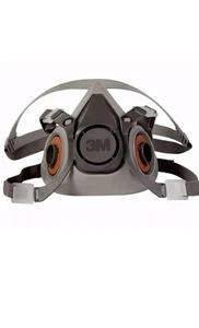 3M 6200 Half Facepiece Reusable Respirator, Respiratory Protection Size MEDIUM - Picture 1 of 2