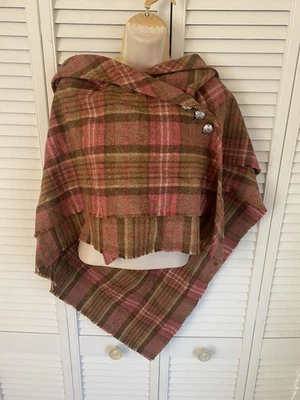 Women’s Irish Wool Pink Brown Plaid Poncho Layered Cape Buttons Edinburgh Preppy - Image 1 of 4