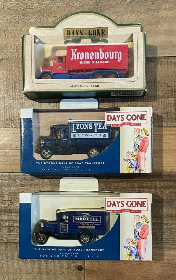 Lledo No 21048 - Days Gone Diecast Model of a 1928 Chevrolet Van