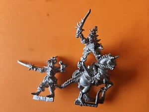 Citadel C13 Elfo Oscuro Comando General Héroe Campeón GW juegos taller montaje de pies - Imagen 1 de 4