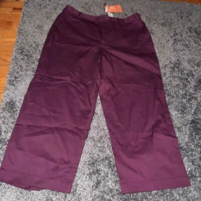 Women's WHITE STAG Mid-Calf Capri Pants (Size: 14) Burgundy - Image 1 of 4