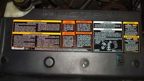 1994-1995 FORD MUSTANG РАДИАТОР КРЫШКА OEM НАКЛЕЙКА STREET OUTLAW 5.0L ПОНИ ПРОДАЖИ! - Изображение 1 из 4