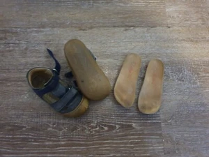 Naturino 25 24 Sandalen Schuhe Einlegesohlen Leder defekt Ersatz Sandalen Set - Bild 1 von 7