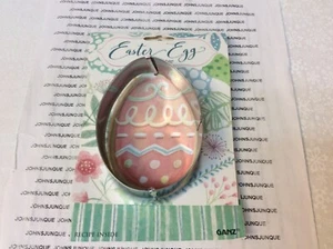 EASTER EGG COOKIE CUTTER GANZ METAL New on cardboard INCLUDES RECIPE - Picture 1 of 3