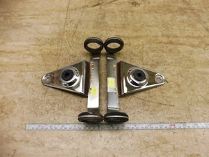 1981 Suzuki GS550L GS 550L S851> fork ears headlight mounts left right set pair - Picture 1 of 1