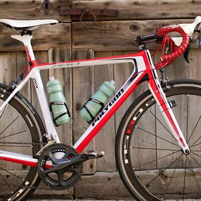 CamelBak Podium 24oz Verde Salvia Bicicleta Botella de Agua Hidratación Ciclismo 2 Botellas NUEVO Foto 1 de 4