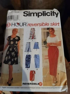 Simplicity Muster 7118 Wende Wickelrock ausgestellt gerade XS-M 3 Stunden - Bild 1 von 2