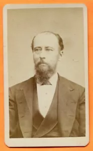 CDV Providence, RI, Ritratto di uomo barbuto, di Hurd, circa 1870 timbro posteriore - Foto 1 di 3