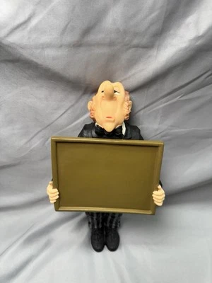 James El Mayordomo Porta Memorias Menú Resina Vintage Regalo Retro RARO Foto 1 de 4