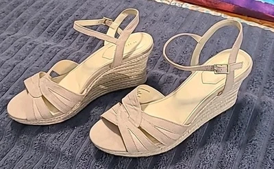 Sandalias de plataforma de cuña Liz Claiborne Marias 106-0923 lavanda clara talla 11M Foto 1 de 4