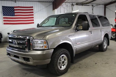Ford Excursion 2004  Foto 1 de 4