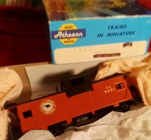 Algoma Central Railways WV Caboose Agawa Custom Athearn Kit Ontario Canada Bear - Picture 1 of 7