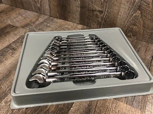 Set chiavi combinate metriche Blue Point 12 pezzi 12 Pt BLPCWSM712B con vassoio 8-19 mm - Foto 1 di 17
