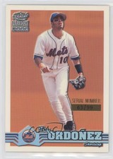 2000 Pacific Paramount Holo-Green /99 Rey Ordonez #152