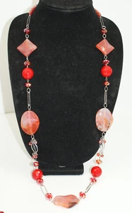 Silberfarbene Gliederkette Rosa Quadrat & Runde Steine Strukturiert Rote Perlen 38" Halskette - Bild 1 von 4