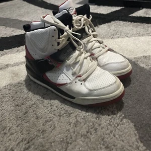 Size 6.5 - Jordan Flight 45 High White Versity Red - Picture 1 of 7