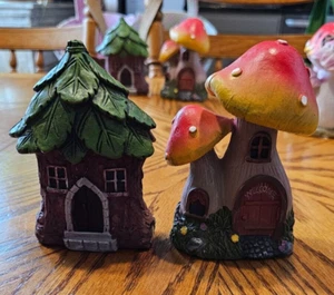 2 ADORABLE GNOME FAIRY GARDEN MUSHROOM HOUSE RED ORANGE GREEN 4.5" FREE SHIPPING - Picture 1 of 3