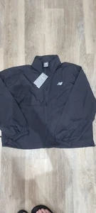 New Balance Black Lightweight Water & Wind Defy Oversized Jacket Size Mens MED - Picture 1 of 5
