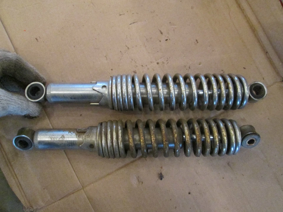 Yamaha RD350 RD 350 1975 amortiguadores traseros amortiguadores resortes Foto 1 de 1