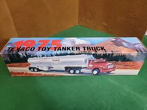 1995 Edition 1975 Texaco Toy Tanker Truck w/ Lights And Sounds Brand New In Box  - Picture 1 of 6