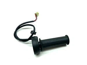 MANDO DE GAS PERILLA ACELERADOR DERECHO ORIGINAL KTM 790 DUKE 2023-2024 R-A654 - Imagen 1 de 5