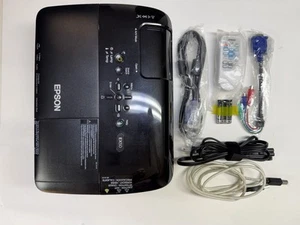 Epson H284A EX50 Digital 3LCD Projector - TESTED - Picture 1 of 12