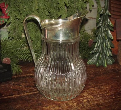 Jarra de agua antigua italiana vintage de vidrio acanalado plateado de 9" Foto 1 de 4