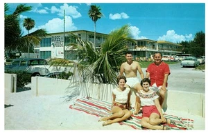 Glass House Motel Clearwater Beach Florida Vintage Postcard Tropical Scene - Picture 1 of 2
