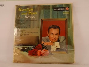 JIM REEVES MOONLIGHT AND ROSES (433) LP RCA - Picture 1 of 8