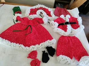 Bambola vintage Babbo Natale signora uncinetto abiti stivali giacca Natale fatta a mano LEGGI - Foto 1 di 14